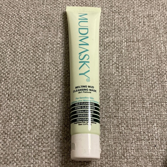 Mudmasky melting mud cleansing mask. For sensitive skin. Brand new - Picture 1 of 2